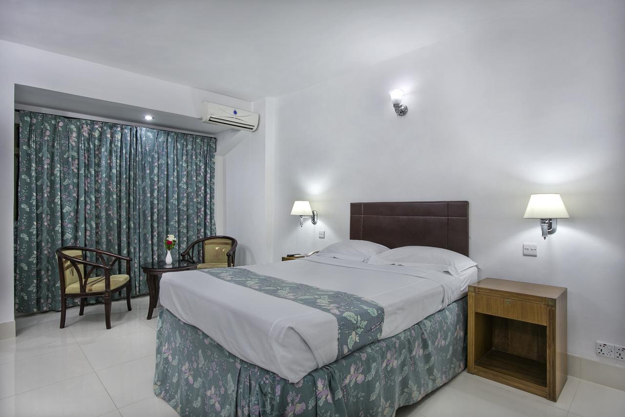Hotel Purbani International Ltd. Dhaka Esterno foto