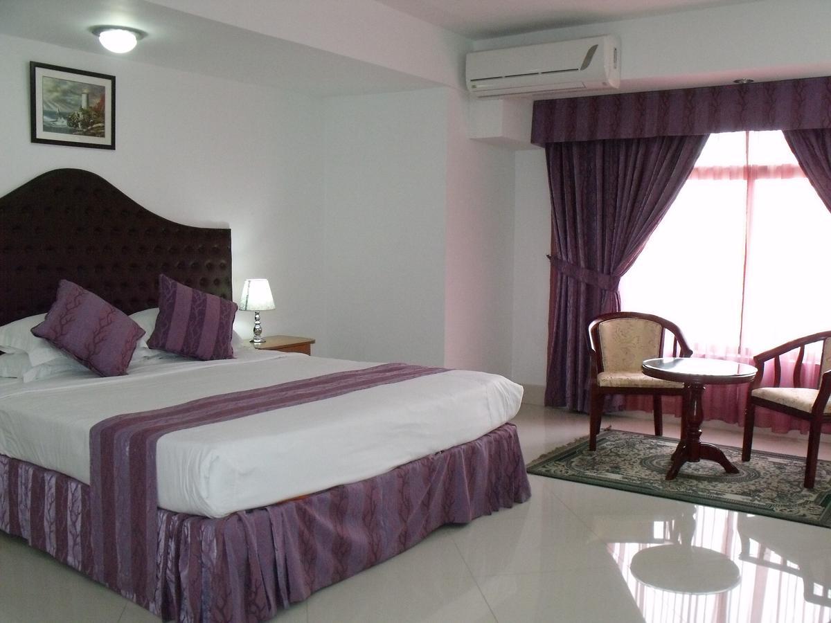Hotel Purbani International Ltd. Dhaka Esterno foto